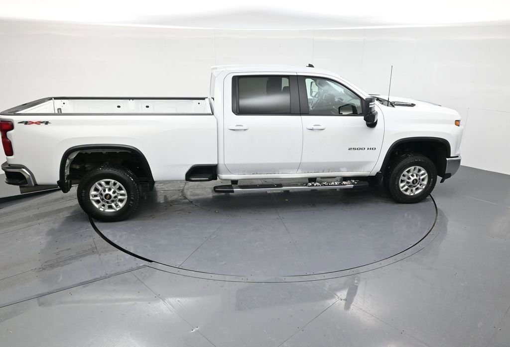 Used 2025 Chevrolet Silverado 2500 LT w/ Convenience Package image 16