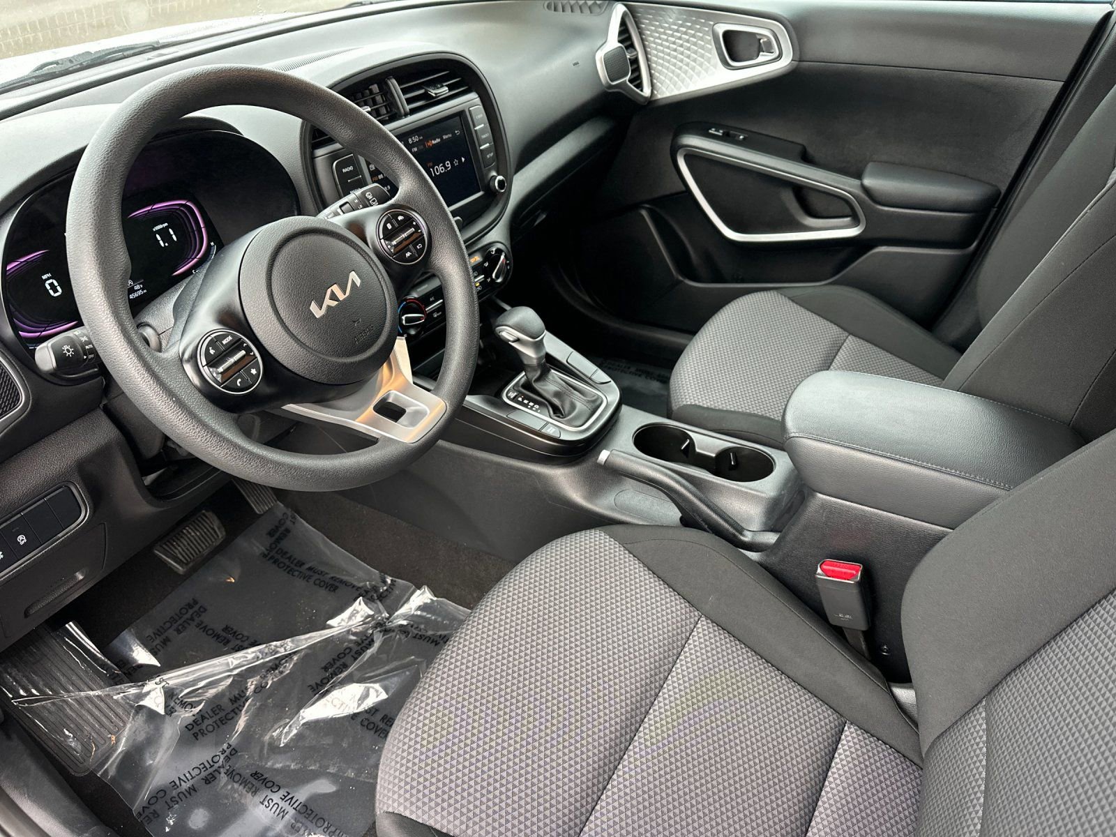 Used 2024 Kia Soul LX w/ Option Group 015 image 9