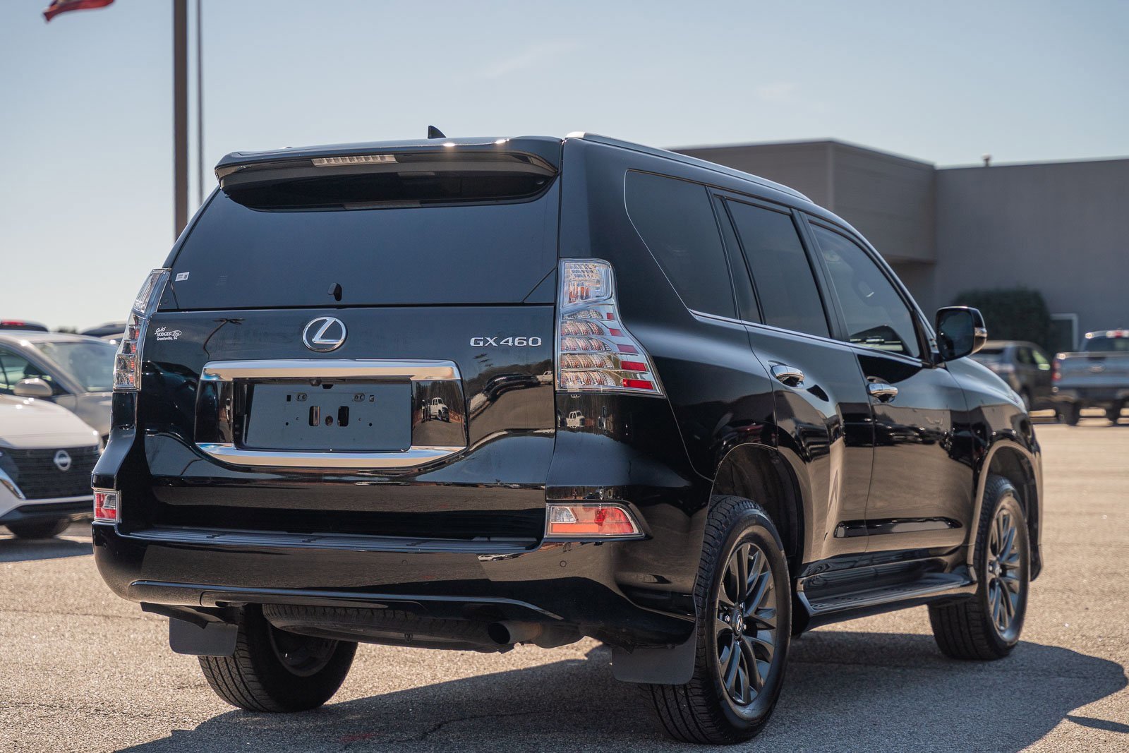 Used 2023 Lexus GX 460 Premium w/ Premium Package image 4