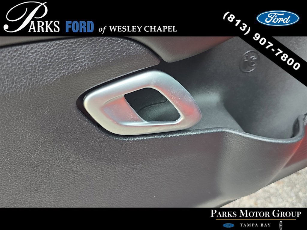 Used 2019 Dodge Challenger SXT w/ Blacktop Package image 13