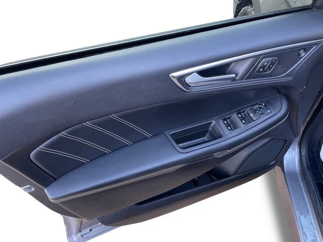 Certified 2023 Ford Edge ST image 17