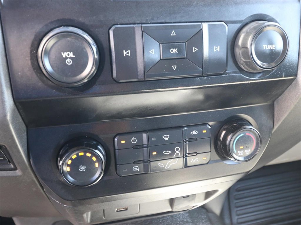 Certified 2022 Ford F450 XL w/ Power Equipment Group image 17