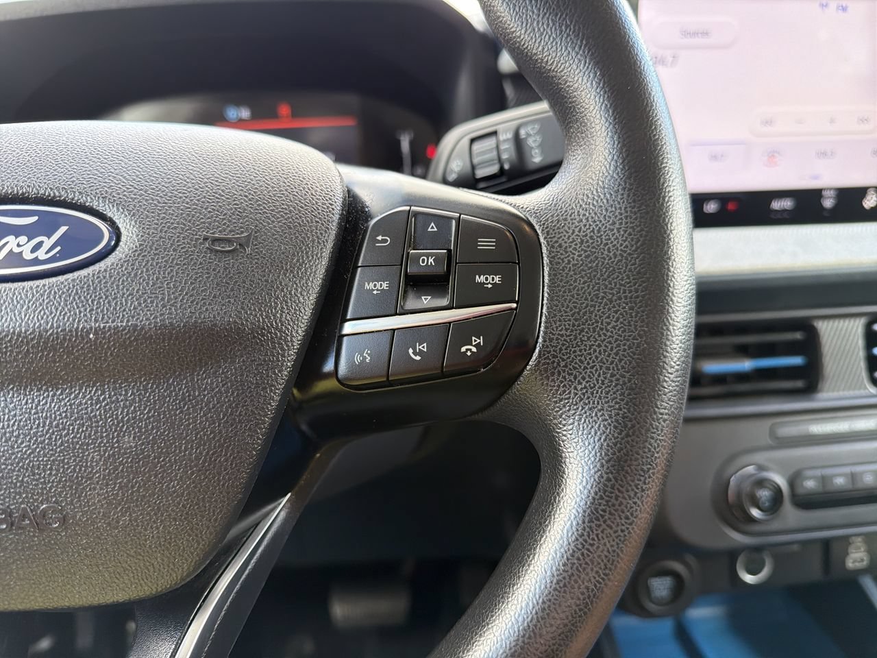 Certified 2025 Ford Maverick XLT FWD image 26
