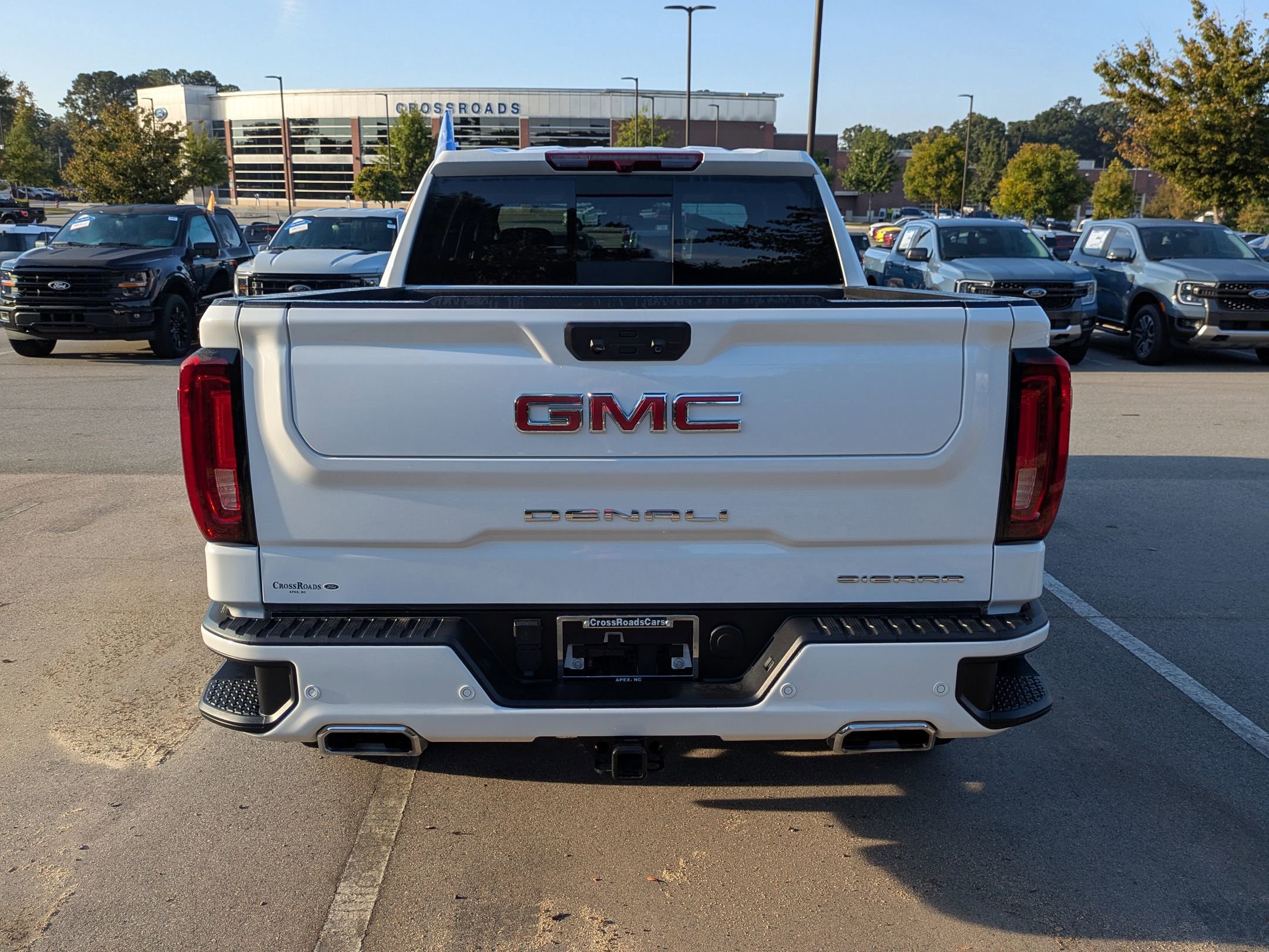 Used 2024 GMC Sierra 1500 Denali image 6