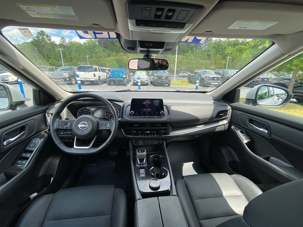 Used 2024 Nissan Rogue SV w/ SV Premium Package AWD/4WD image 26