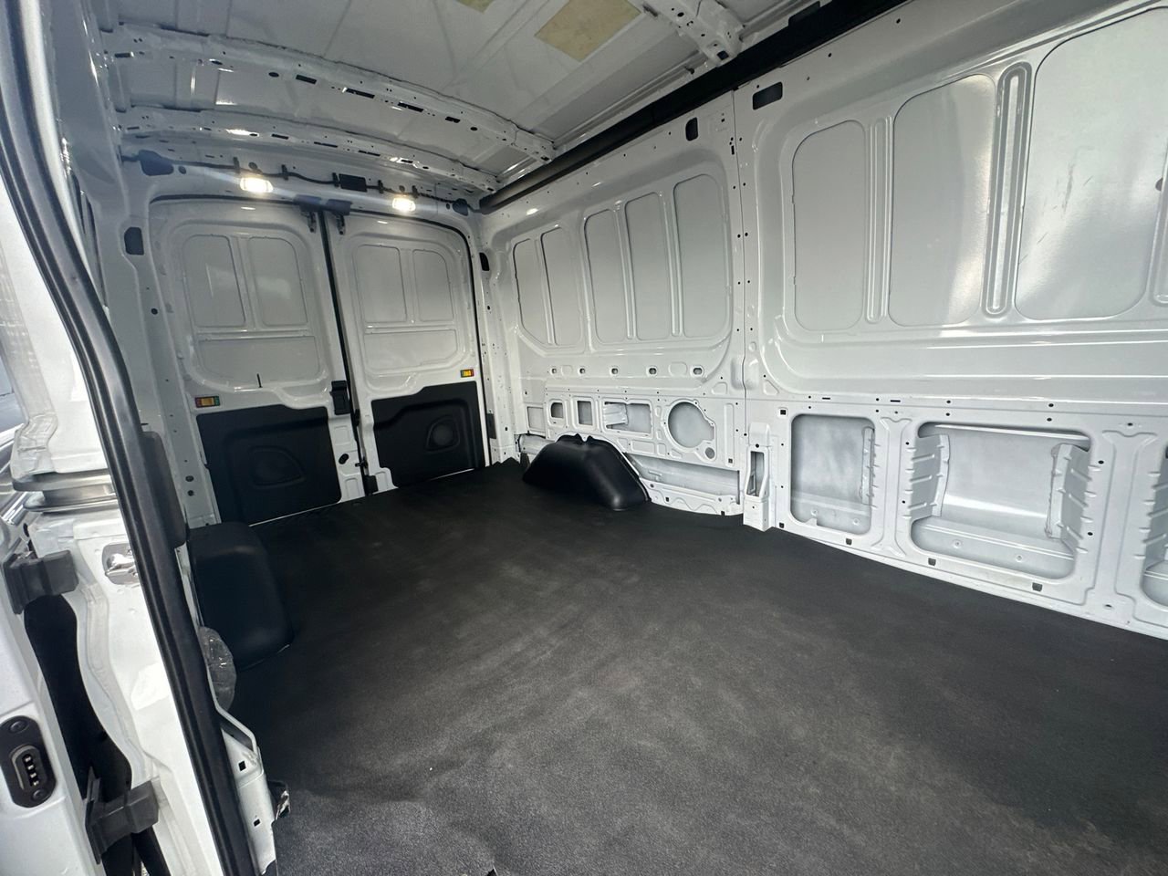 Certified 2026 Ford Transit 250 148 Medium Roof RWD image 18