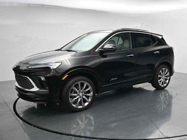 Used 2025 Buick Encore GX Avenir AWD/4WD image 4