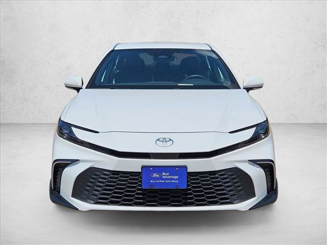 Used 2025 Toyota Camry SE w/ Convenience Package FWD image 2