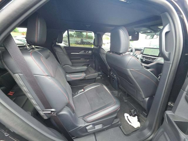 Certified 2025 Ford Explorer ST AWD/4WD image 17