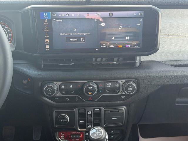 Used 2025 Jeep Wrangler Unlimited Sport AWD/4WD image 20