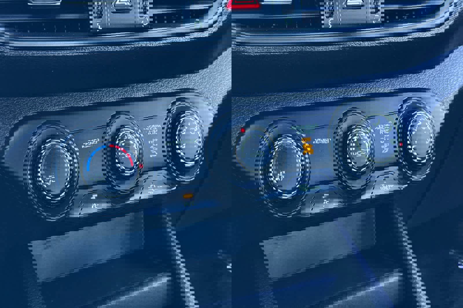 Used 2023 Kia Forte LXS w/ LXS Technology Package image 19