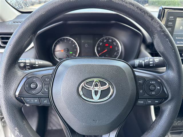 Used 2020 Toyota RAV4 XLE FWD image 10