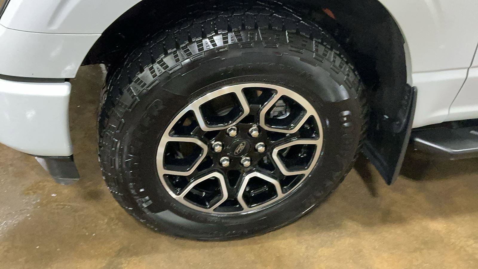 Certified 2022 Ford F150 XLT w/ Equipment Group 302A High image 10