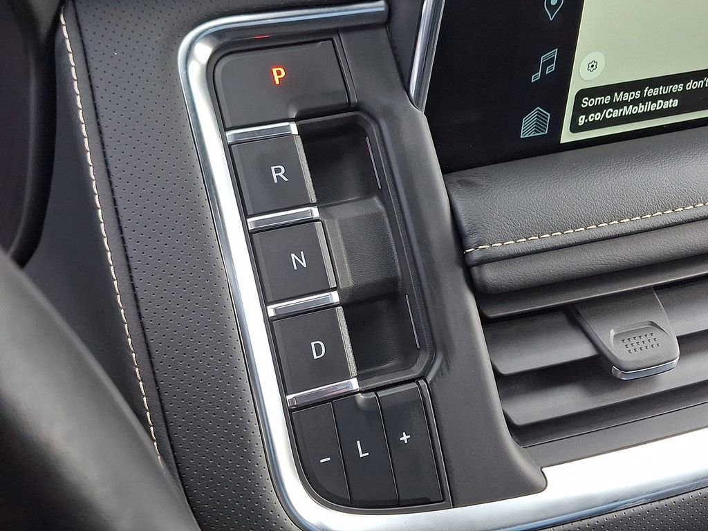 Used 2023 Chevrolet Tahoe Premier w/ Advanced Technology Package image 17