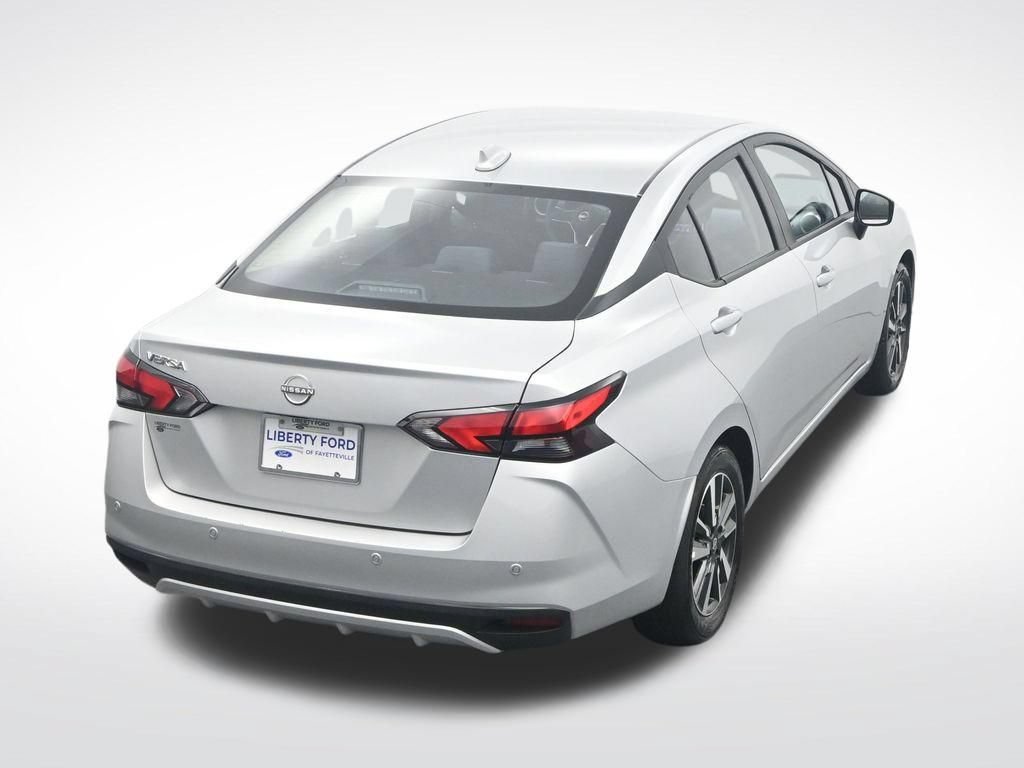 Used 2025 Nissan Versa SV FWD image 33