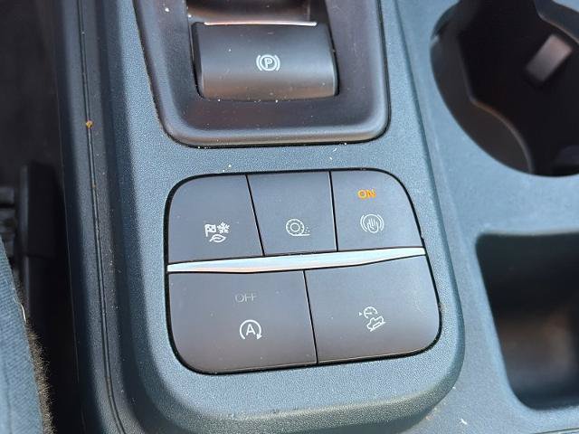 Certified 2024 Ford Maverick XLT w/ Equipment Group 300A Standard AWD/4WD image 16