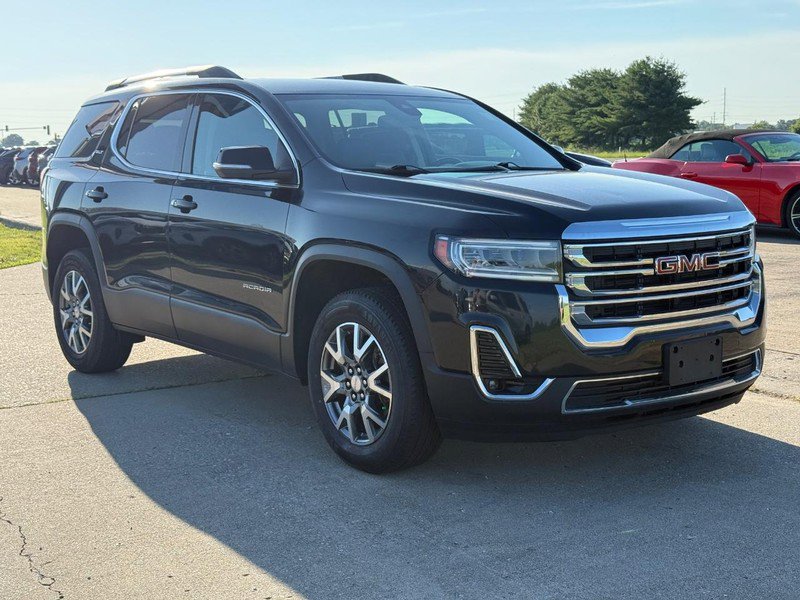 Used 2023 GMC Acadia SLT image 8