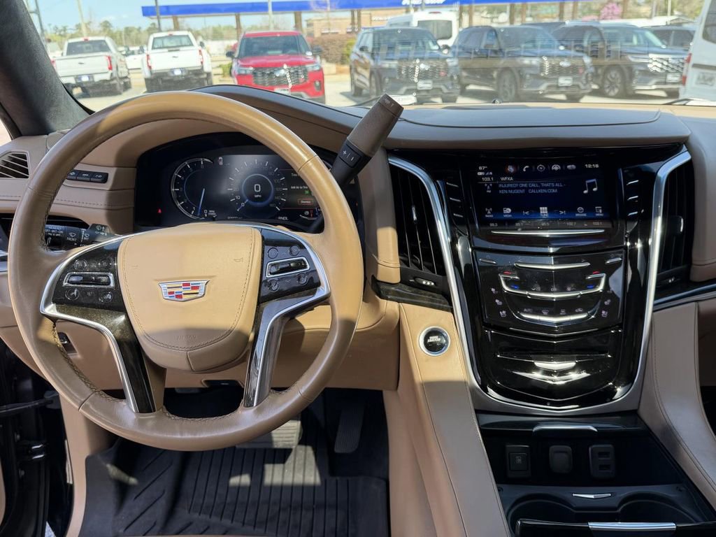 Used 2019 Cadillac Escalade Platinum w/ Escalade Sport Edition image 16