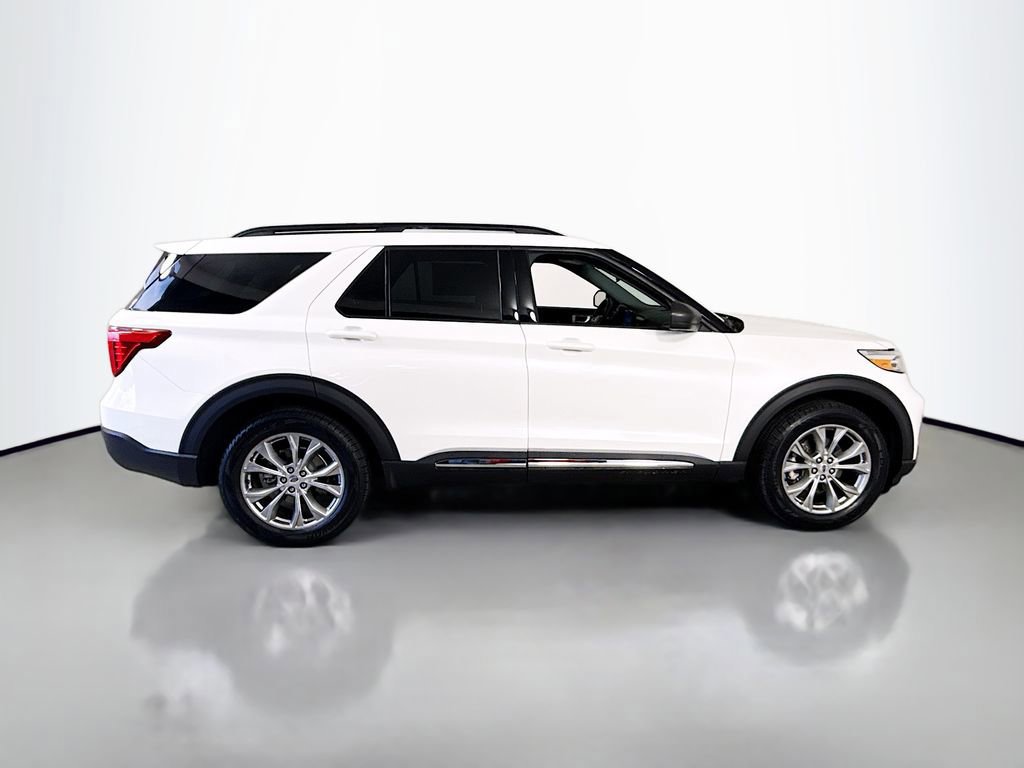 Certified 2023 Ford Explorer XLT w/ Equipment Group 202A image 6