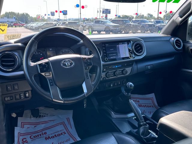 Used 2023 Toyota Tacoma TRD Off-Road w/ TRD Premium Off Road Package AWD/4WD image 9