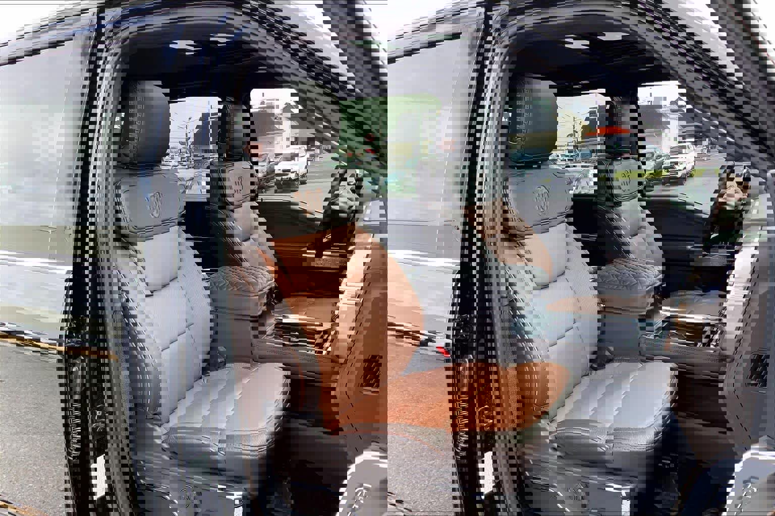 Certified 2024 Ford F250 King Ranch w/ Chrome Package image 11