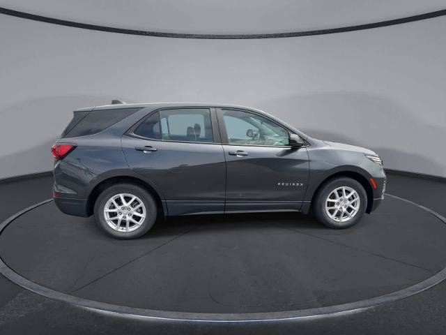 Used 2022 Chevrolet Equinox LS AWD/4WD image 9