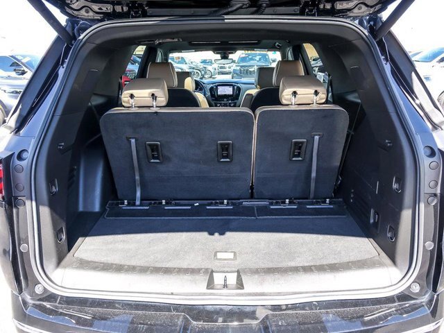 Used 2022 Chevrolet Traverse Premier AWD/4WD image 33