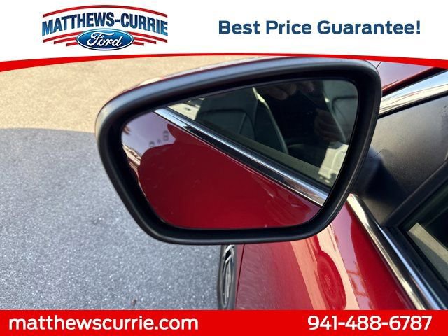 Certified 2025 Ford Escape SE w/ PHEV Premium Package image 8