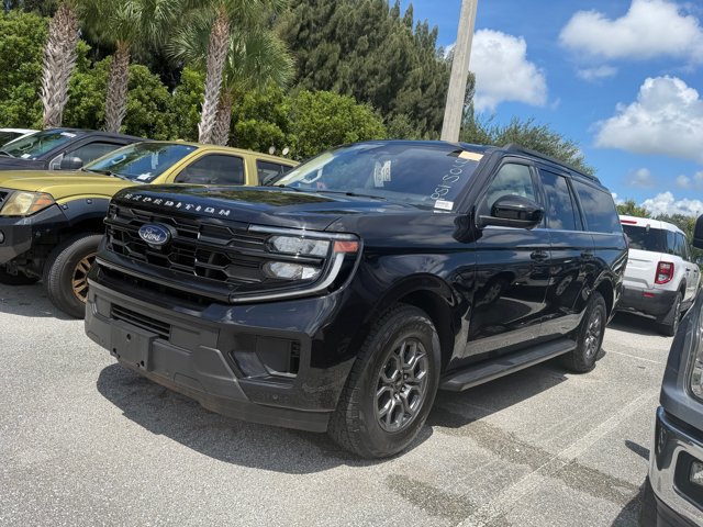Certified 2025 Ford Expedition Max Active AWD/4WD image 3