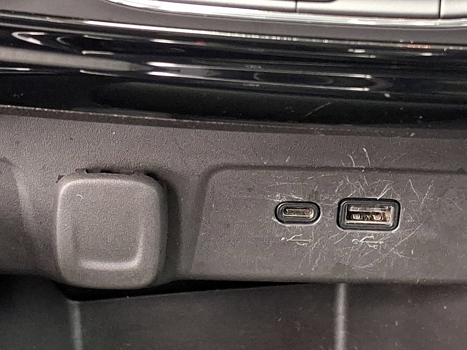 Used 2025 Chevrolet Trax LT image 22