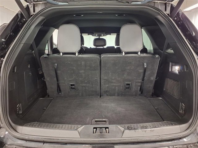 Certified 2020 Ford Explorer XLT w/ Equipment Group 202A image 25