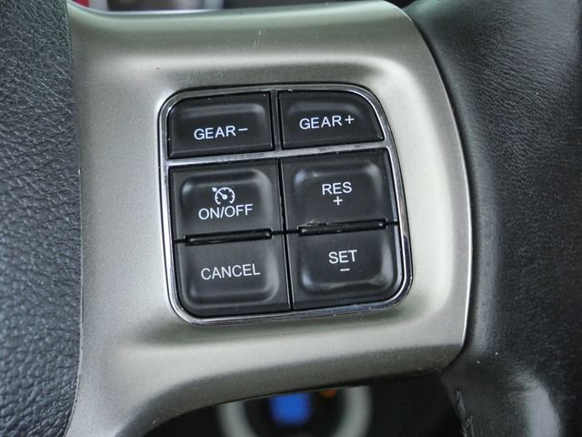Used 2017 RAM 1500 Laramie w/ Convenience Group AWD/4WD image 28