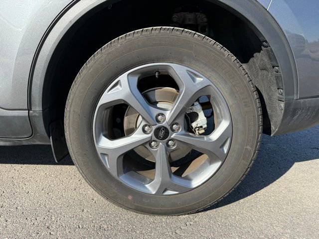 Certified 2025 Ford Escape ST-Line AWD/4WD image 12