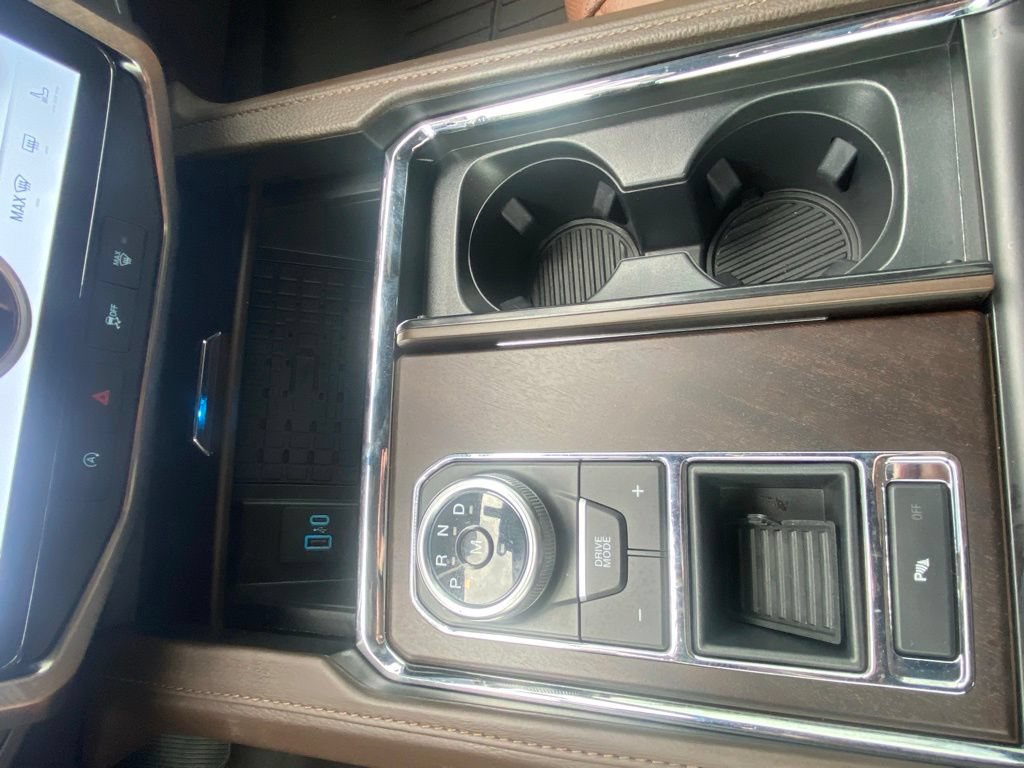Certified 2024 Ford Expedition King Ranch RWD image 18