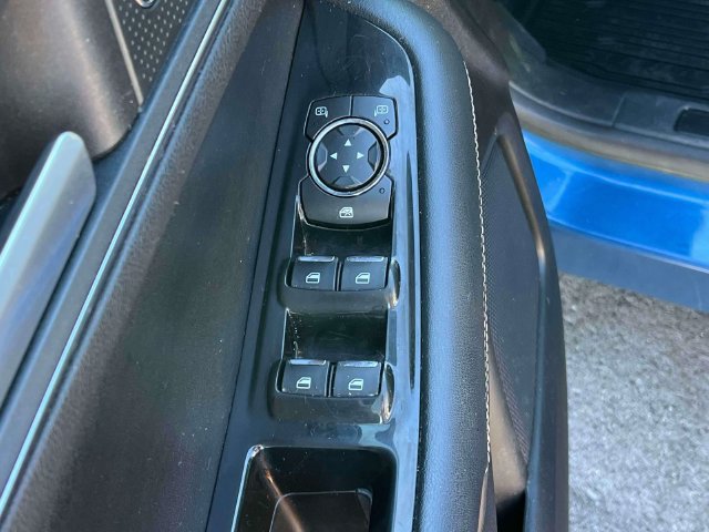 Certified 2019 Ford Edge ST w/ Cold Weather Package AWD/4WD image 27