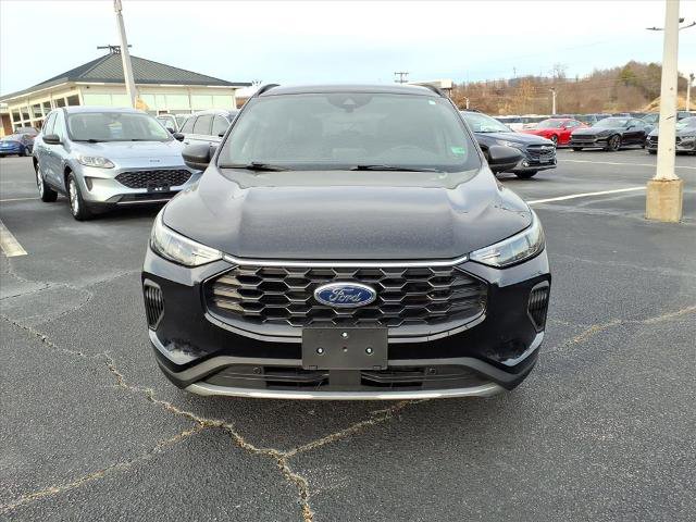 Certified 2025 Ford Escape ST-Line image 2