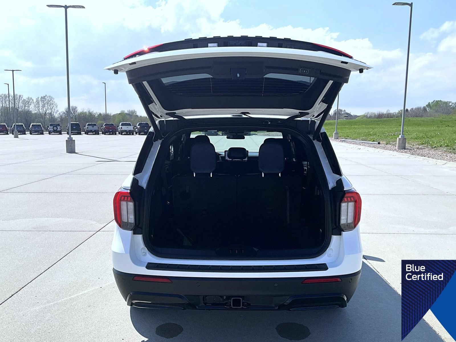 Certified 2025 Ford Explorer ST-Line w/ ST-Line Street Pack AWD/4WD image 24