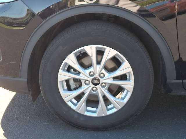 Certified 2025 Ford Escape Active w/ Cold Weather Package FWD image 33