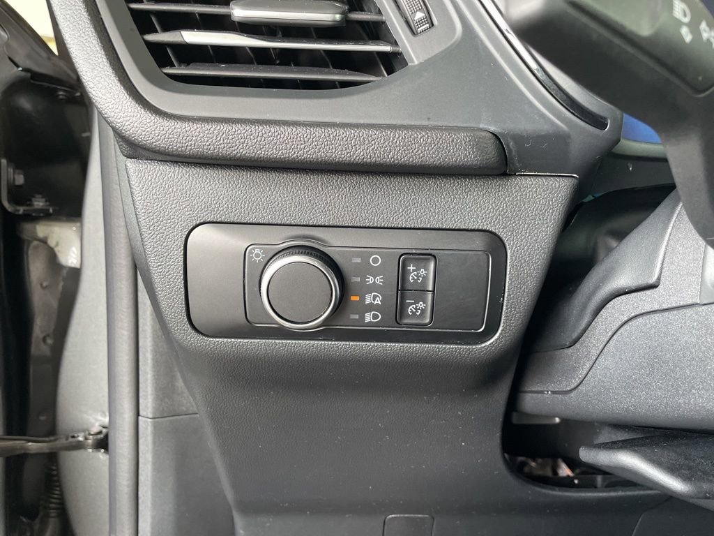 Certified 2025 Ford Escape ST-Line AWD/4WD image 15