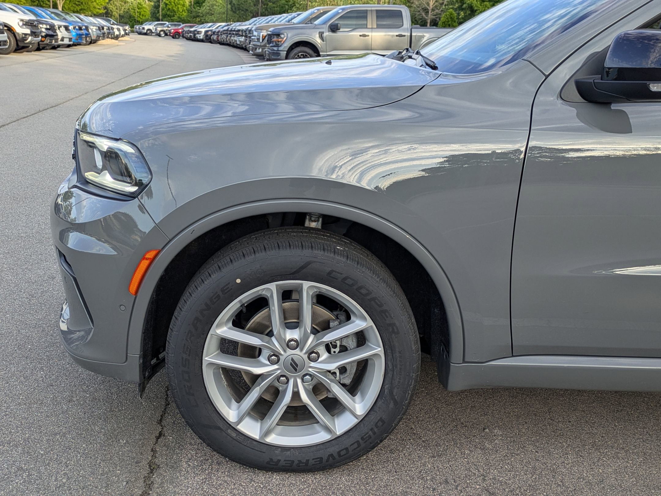 Used 2023 Dodge Durango GT AWD/4WD image 11