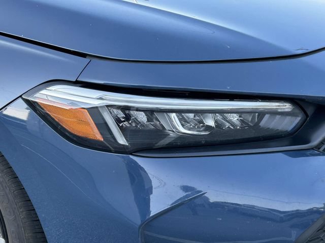Certified 2022 Ford Explorer Platinum w/ Equipment Group 601A AWD/4WD image 9