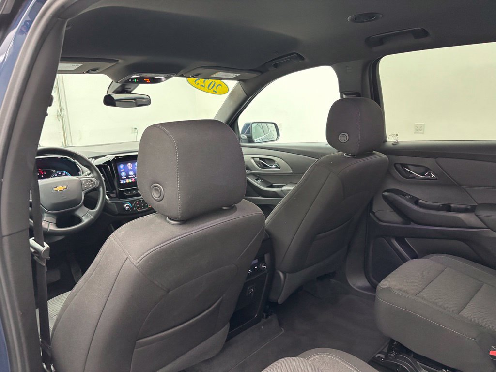 Used 2023 Chevrolet Traverse LT AWD/4WD image 37