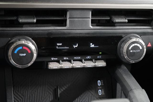 Used 2025 Toyota 4Runner SR5 AWD/4WD image 27
