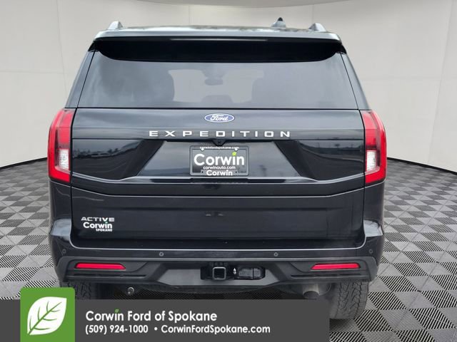 Certified 2025 Ford Expedition Active image 4