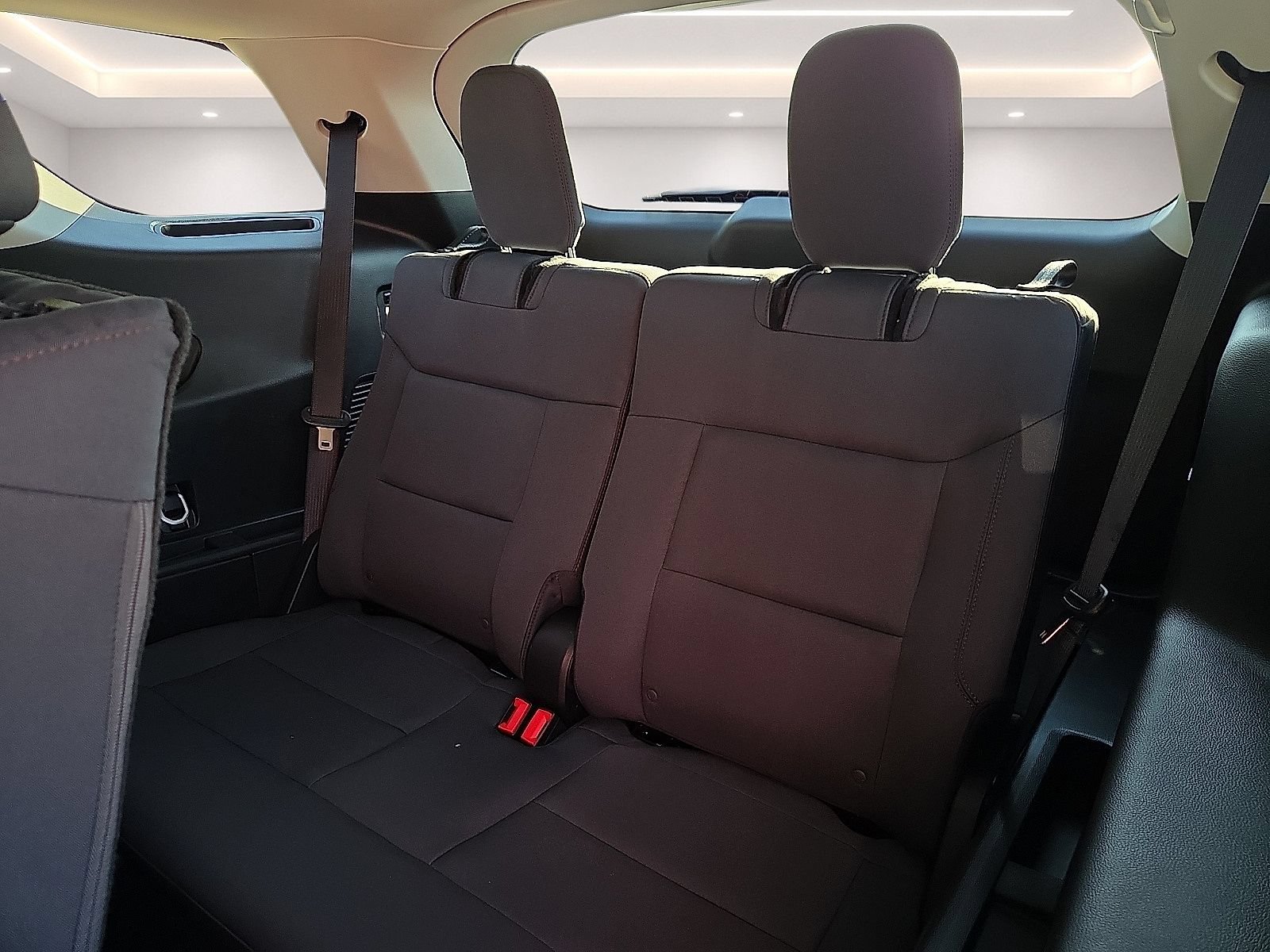 Certified 2026 Ford Explorer Active RWD image 10