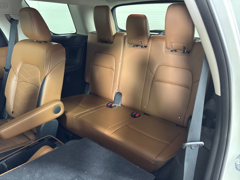 Used 2023 Nissan Pathfinder Platinum FWD image 31