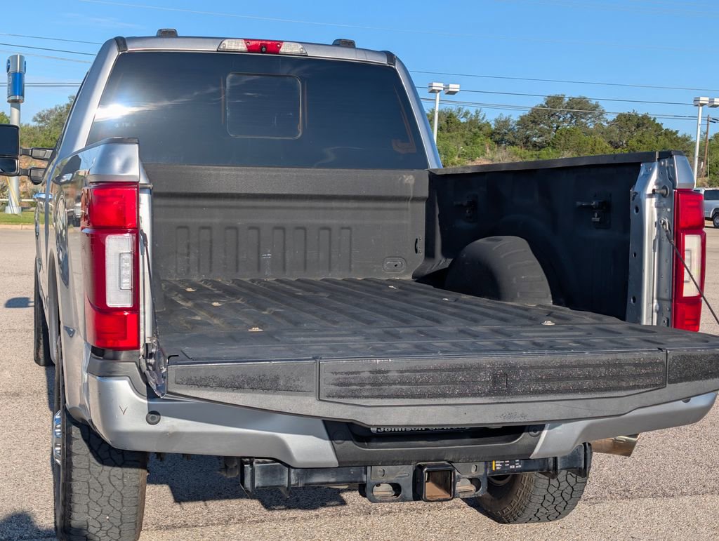 Certified 2021 Ford F250 Platinum w/ FX4 Off-Road Package AWD/4WD image 7