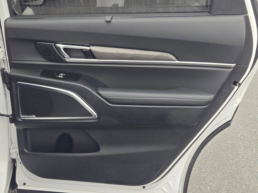 Used 2024 Kia Telluride SX X-Pro image 12