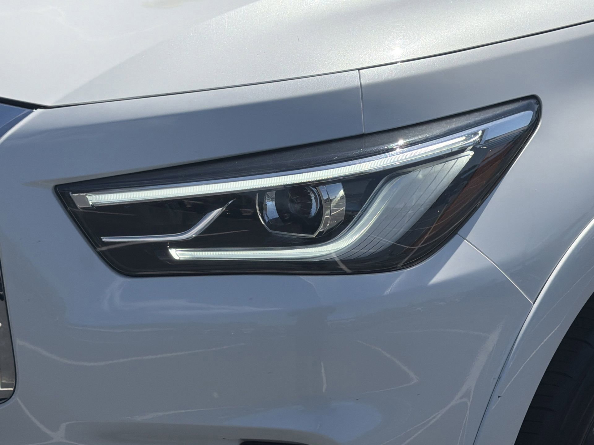 Used 2024 INFINITI QX80 Luxe AWD/4WD image 36