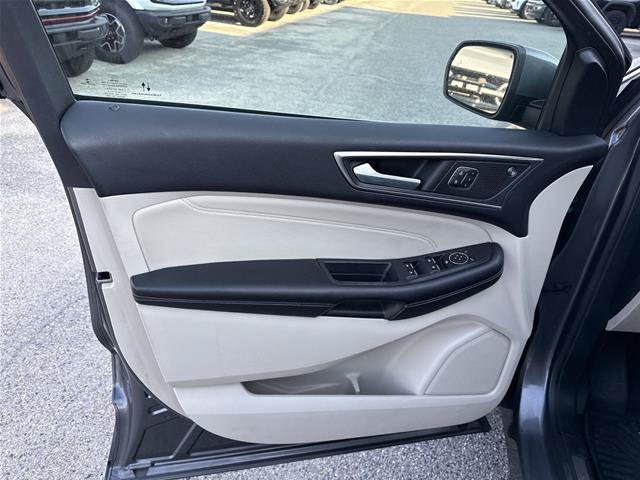 Certified 2022 Ford Edge Titanium AWD/4WD image 22